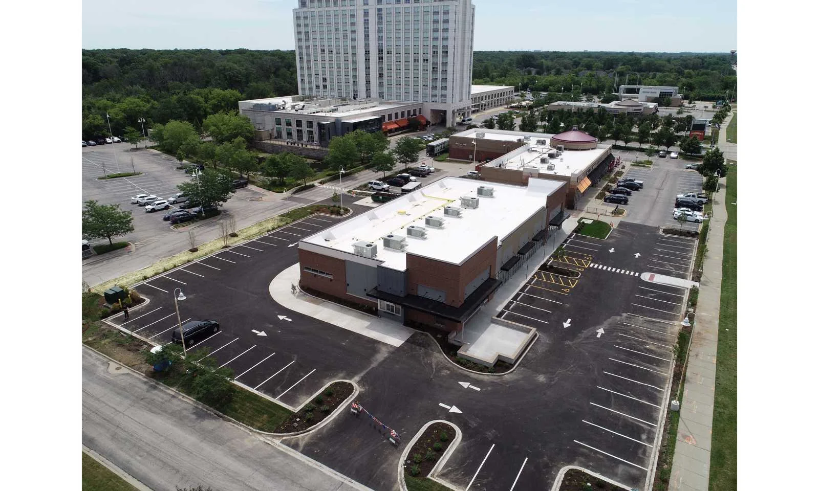 751 N Milwaukee Ave, Wheeling, IL 60090 — Lease in Wheeling, IL, photo 2 of 6