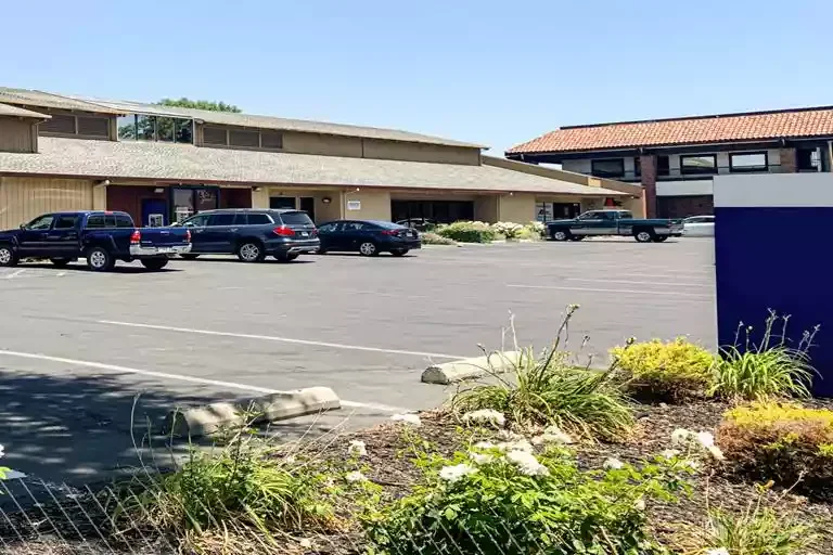120 W Court St — Lease in Woodland, CA, photo 1 of 1
