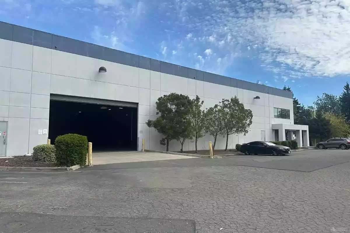 1563 Crocker Avenue — Lease in Hayward, CA, photo 1 of 1