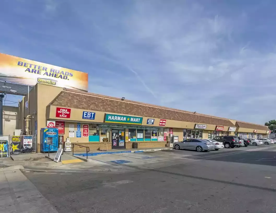 1574 N. Blackstone Avenue