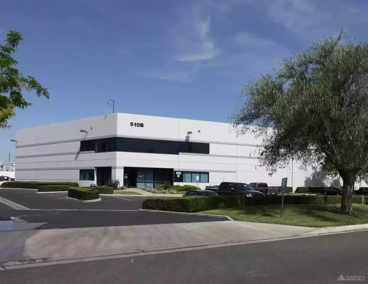 Corona Business Center