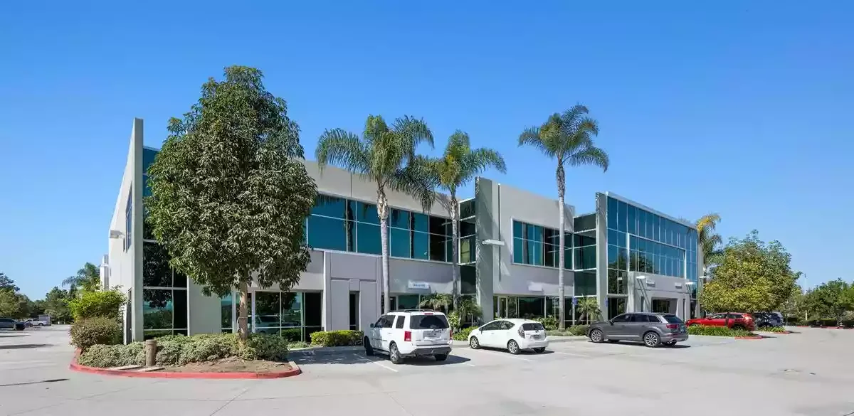 Oaks East Business Center