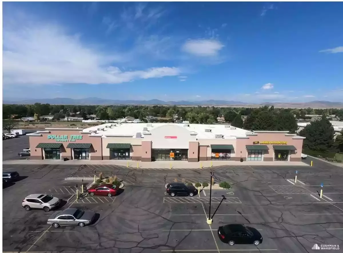 2985 N Garfield Ave — Lease in Loveland, CO, photo 3 of 4