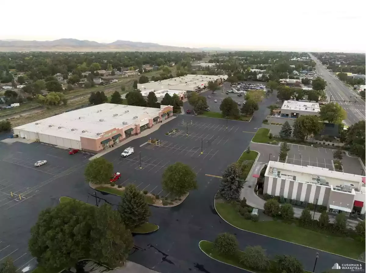 2985 N Garfield Ave — Lease in Loveland, CO, photo 4 of 4