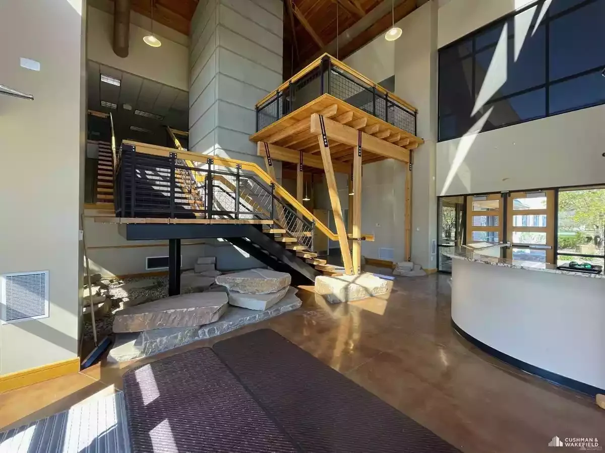 5100 Hahns Peak Drive — Lease in Loveland, CO, photo 4 of 4