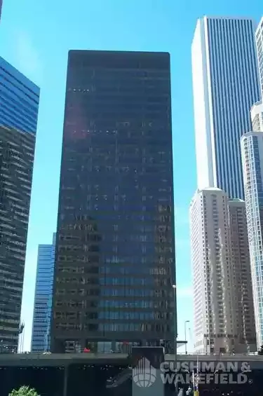 300 South Riverside Plaza