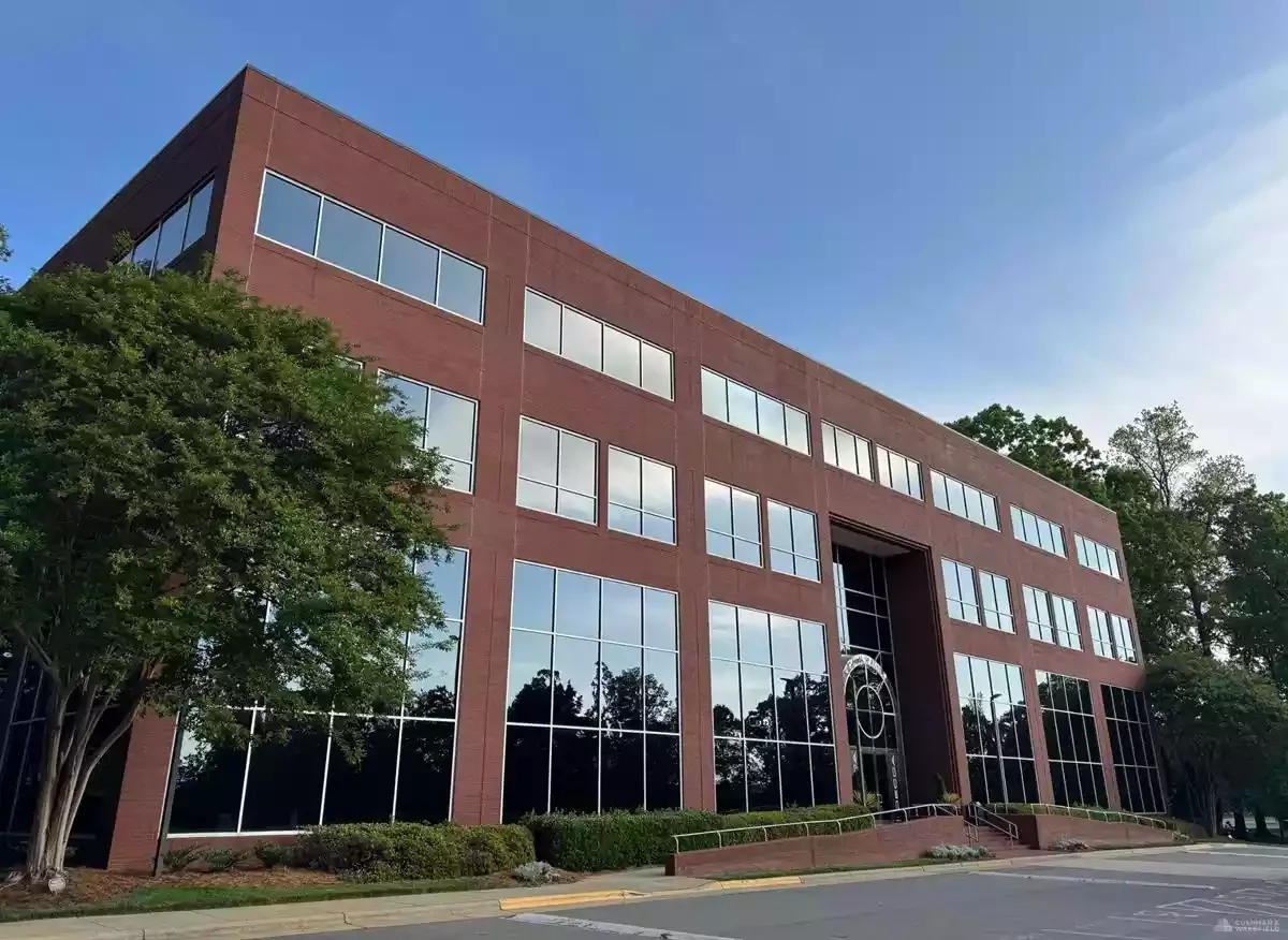 One Piedmont Centre at Mendenhall - office for sale in High Point, NC