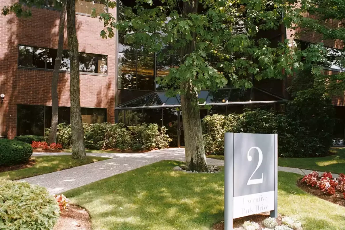 2 Executive Park Drive — Lease in Bedford, NH, photo 1 of 1