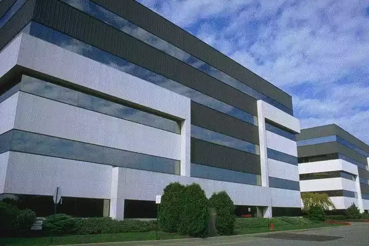 Meadowlands Corporate Center — Lease in Lyndhurst, NJ, photo 1 of 1