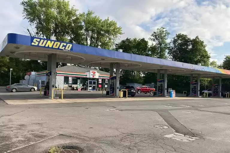 7-Eleven — Sale in Syracuse, NY, photo 1 of 1