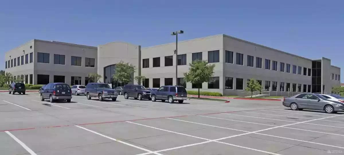 The Crossings Two at 121 — Lease in Bedford, TX, photo 1 of 1